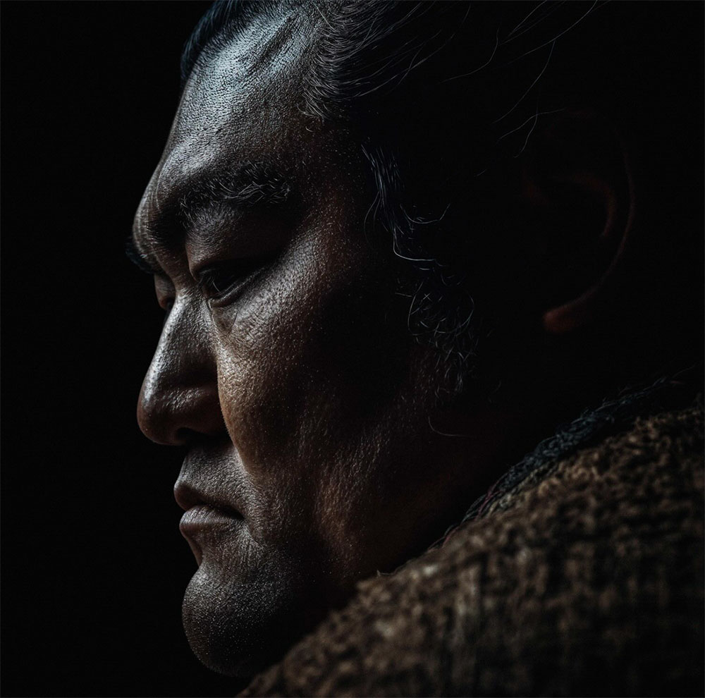 Humorous series with strikingly realistic rendering by Alys Thomas